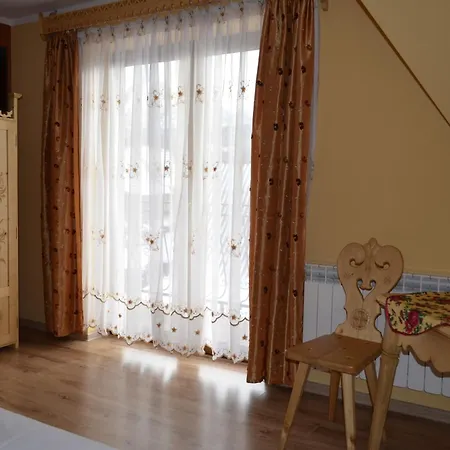 Bukowskich Homestay *